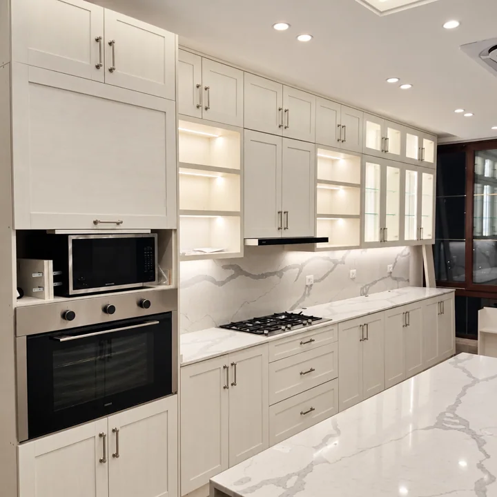 خزائن فاتحة وتفاصيل عملية — Kitchen One